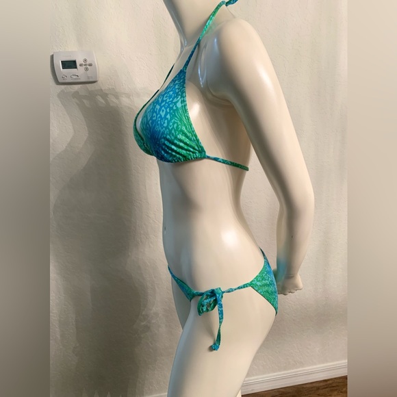 Animal print bikini. Arizona brand. Color: Blue/Green. Medium (true fit) NWOT - Picture 2 of 3